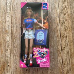 Limited edition 2000 Walt Disney World Barbie